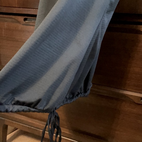 Old Navy Workout Tank - Picture 4 of 4